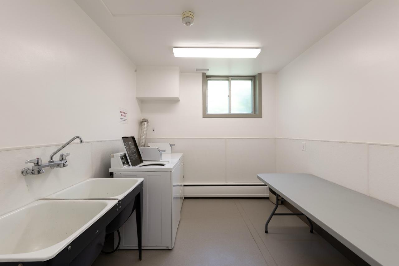 Hi Edmonton - Hostel Eksteriør billede